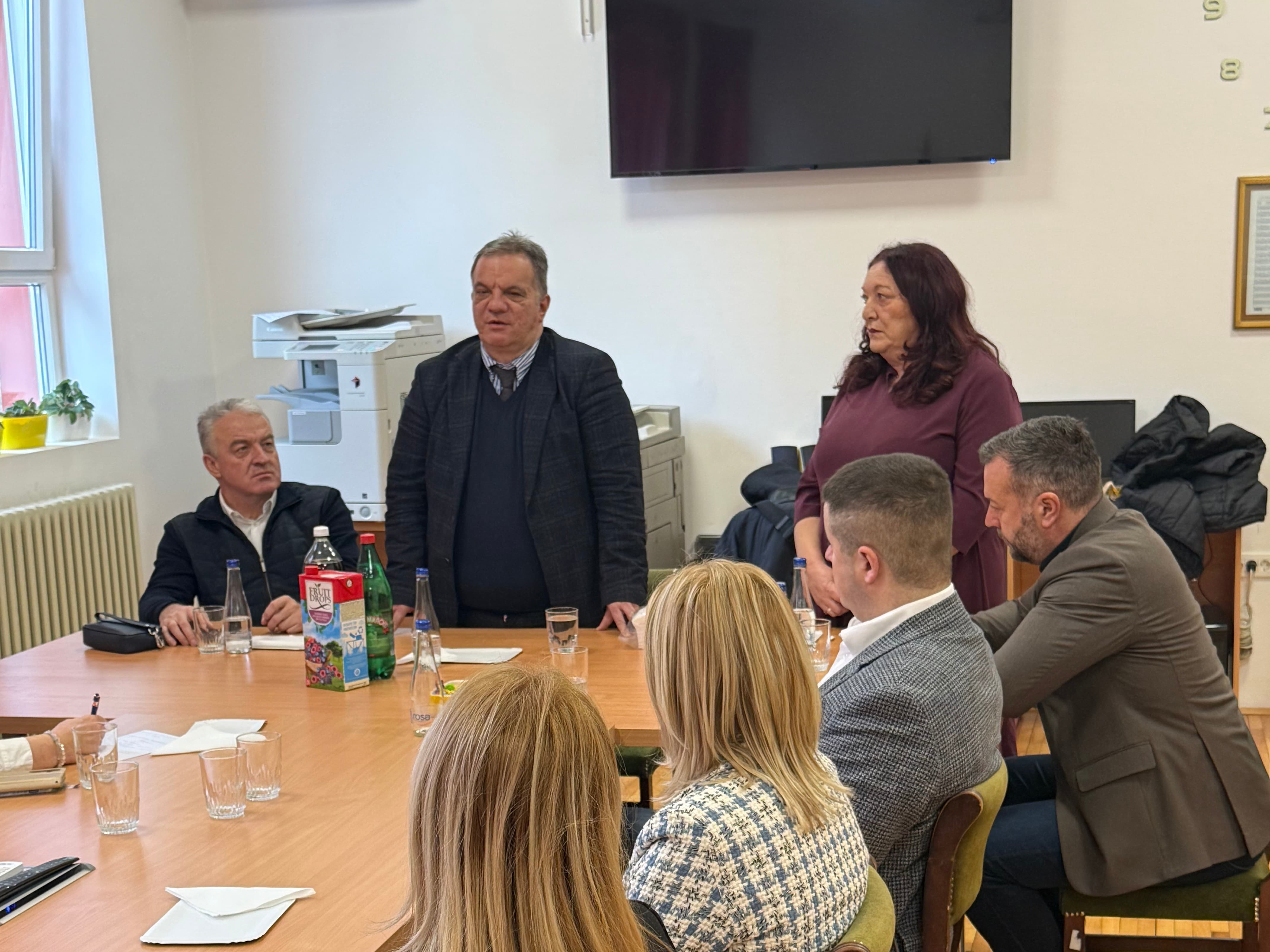 Посета министра просвете нашој школи